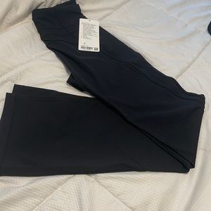 Lululemon Groove Pants Sz 6